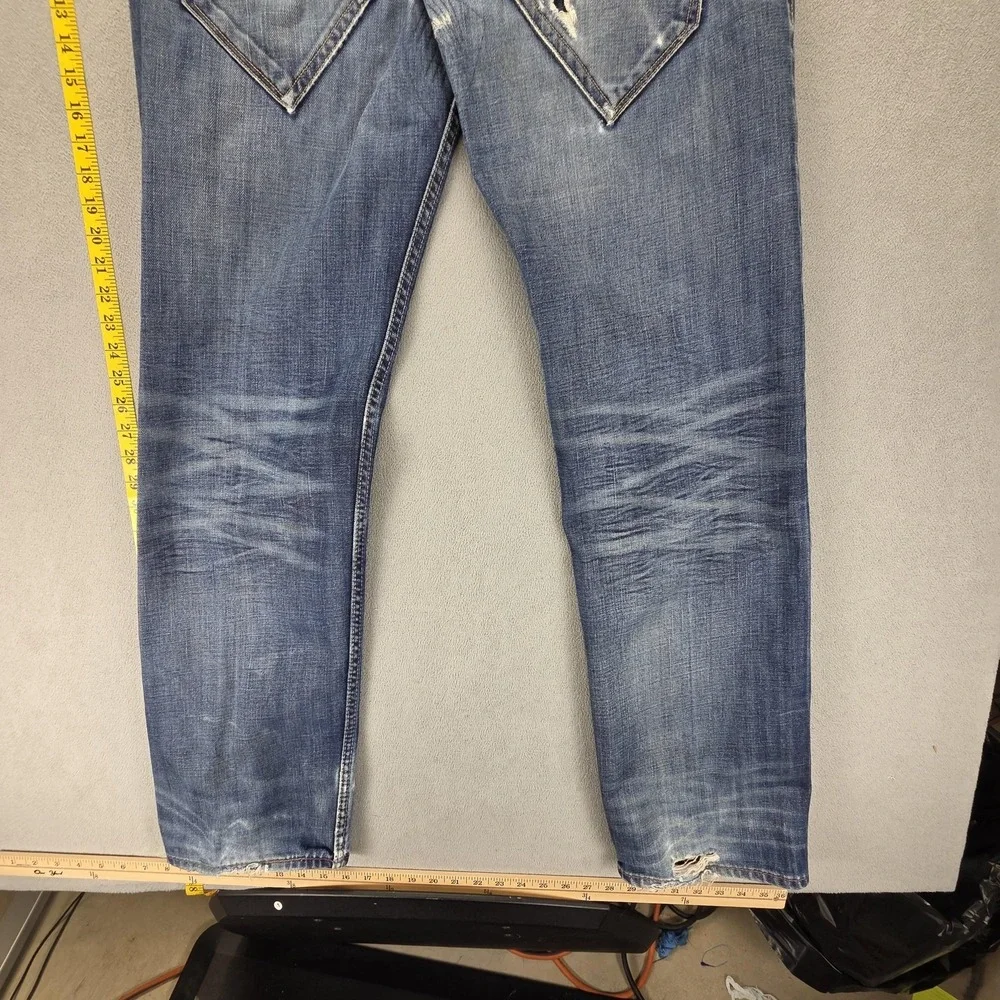 Levis 11777 important