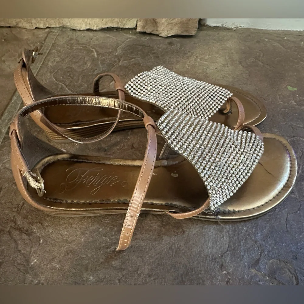 Fergie flat rhinestone