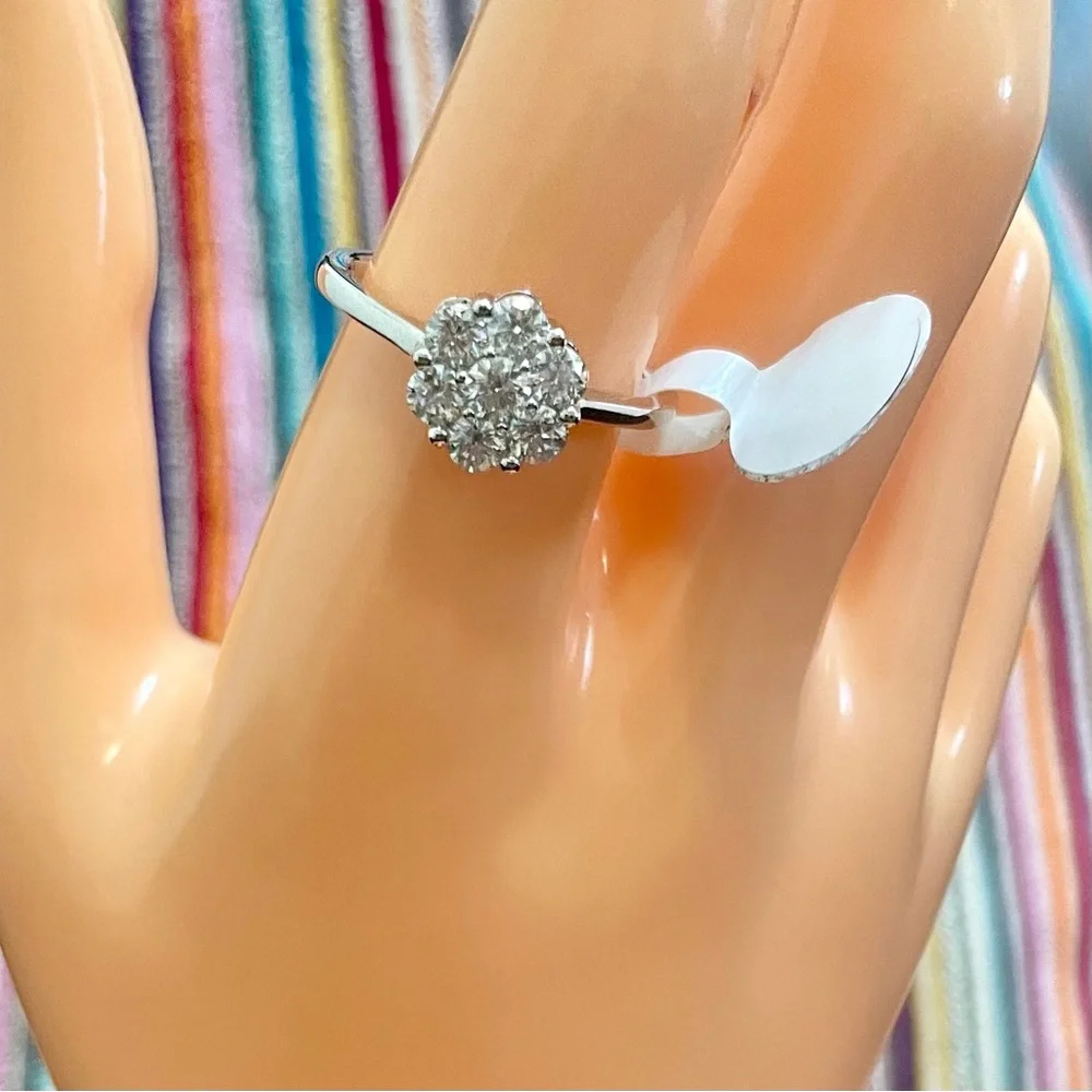 Moissanite stunning silver