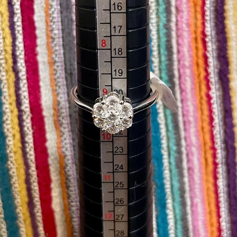 Moissanite stunning silver