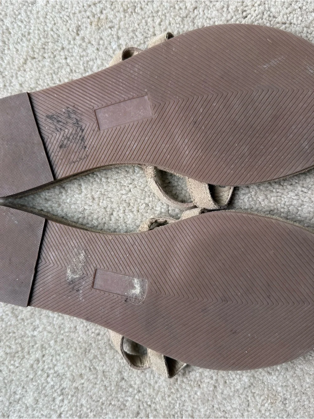 Vintage Nine West Tan Suede Thong Sandals