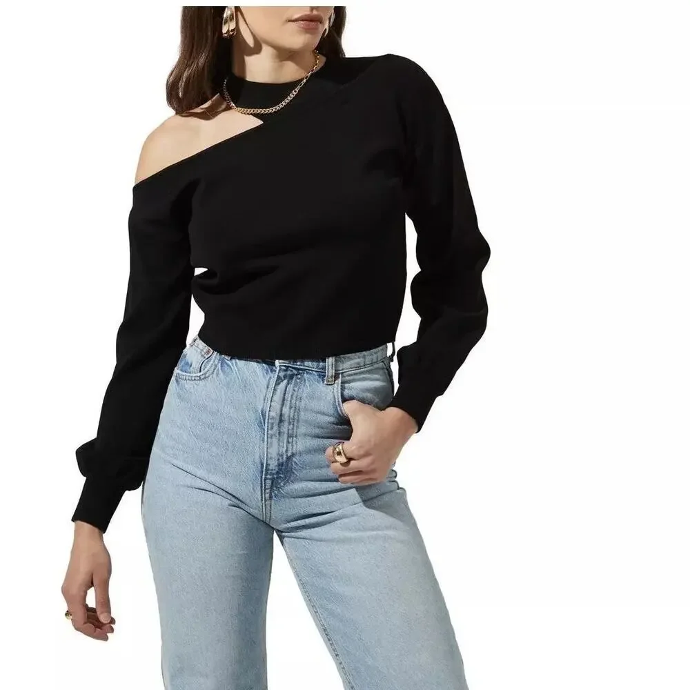 ASTR the Label Shoulder Cutout Sweater Knitted Long Sleeves Black Size XS NWT