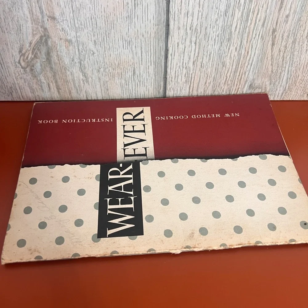 Wear-Ever vintage 1946