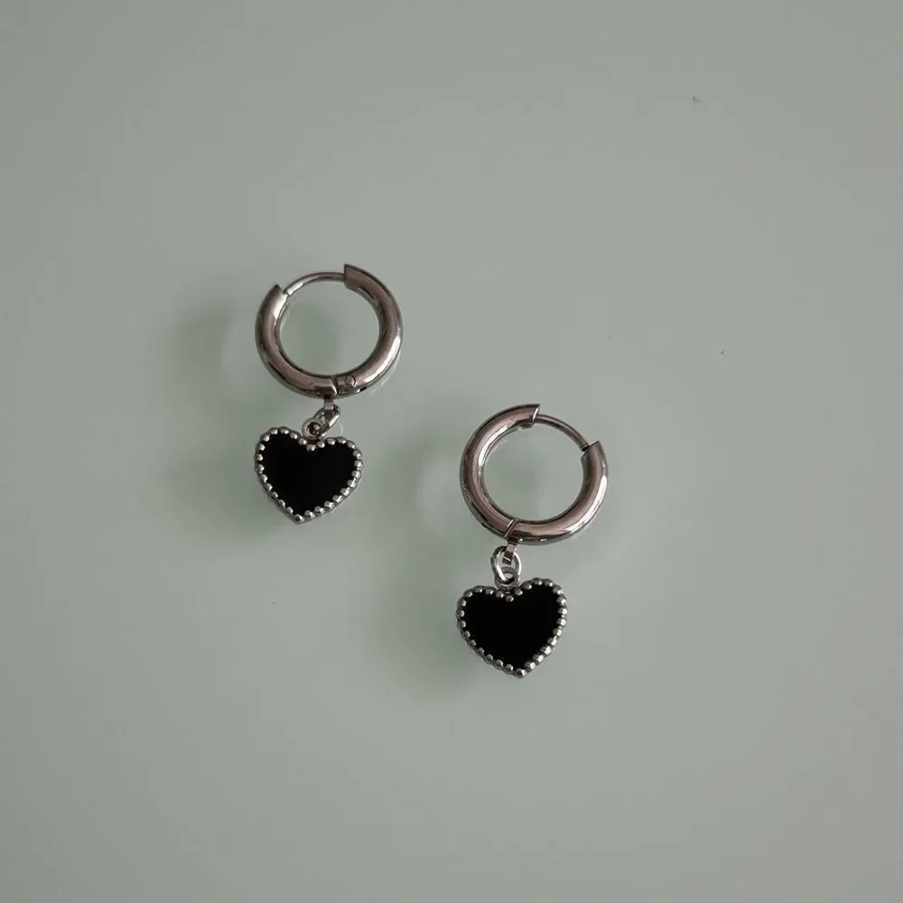 Black Heart Hoop Earrings A1448