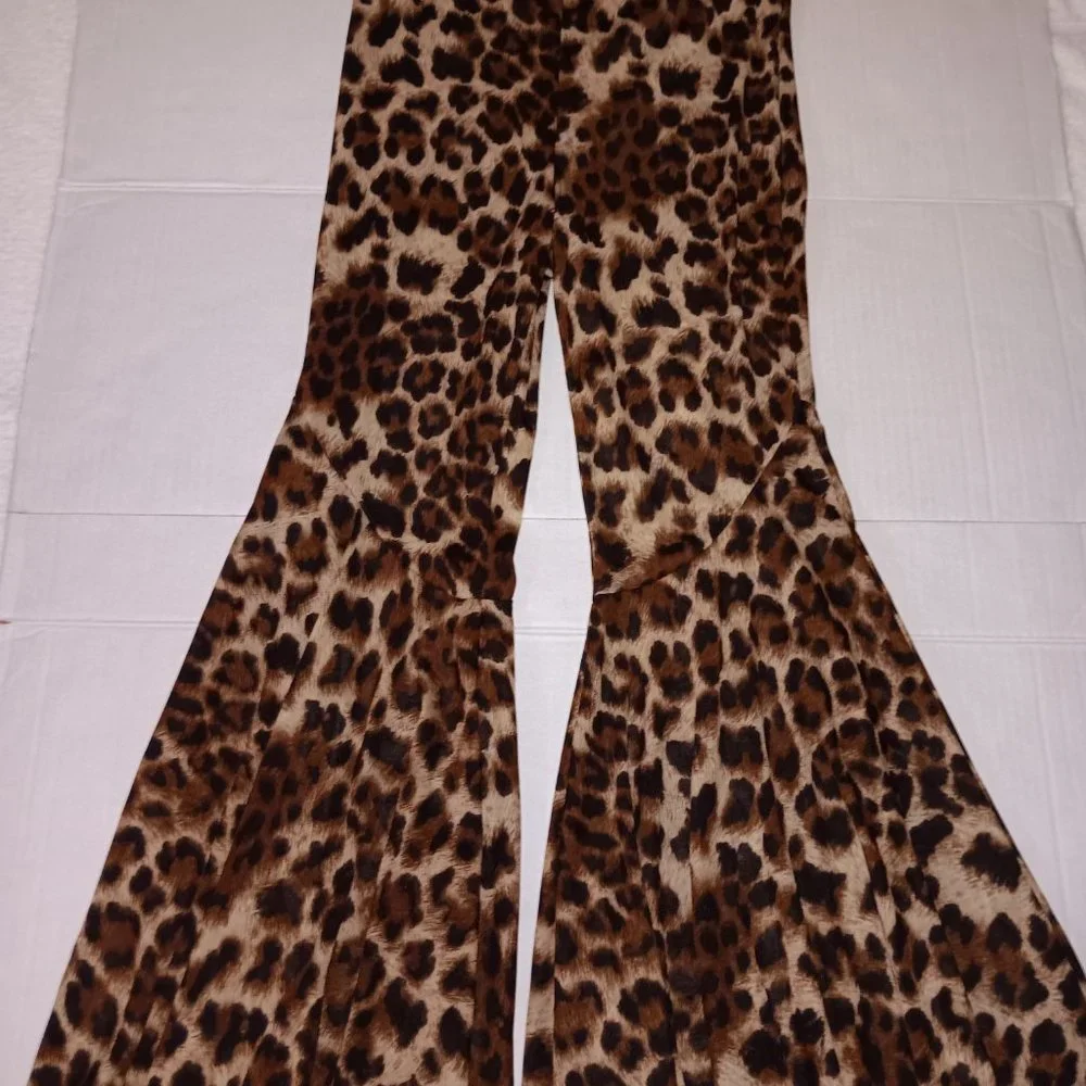 Fashion Nova size small