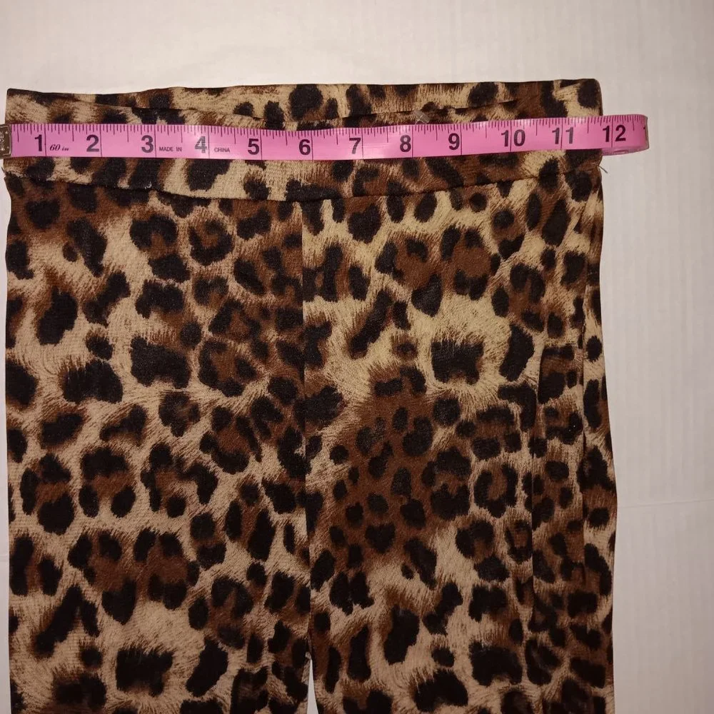Fashion Nova size small