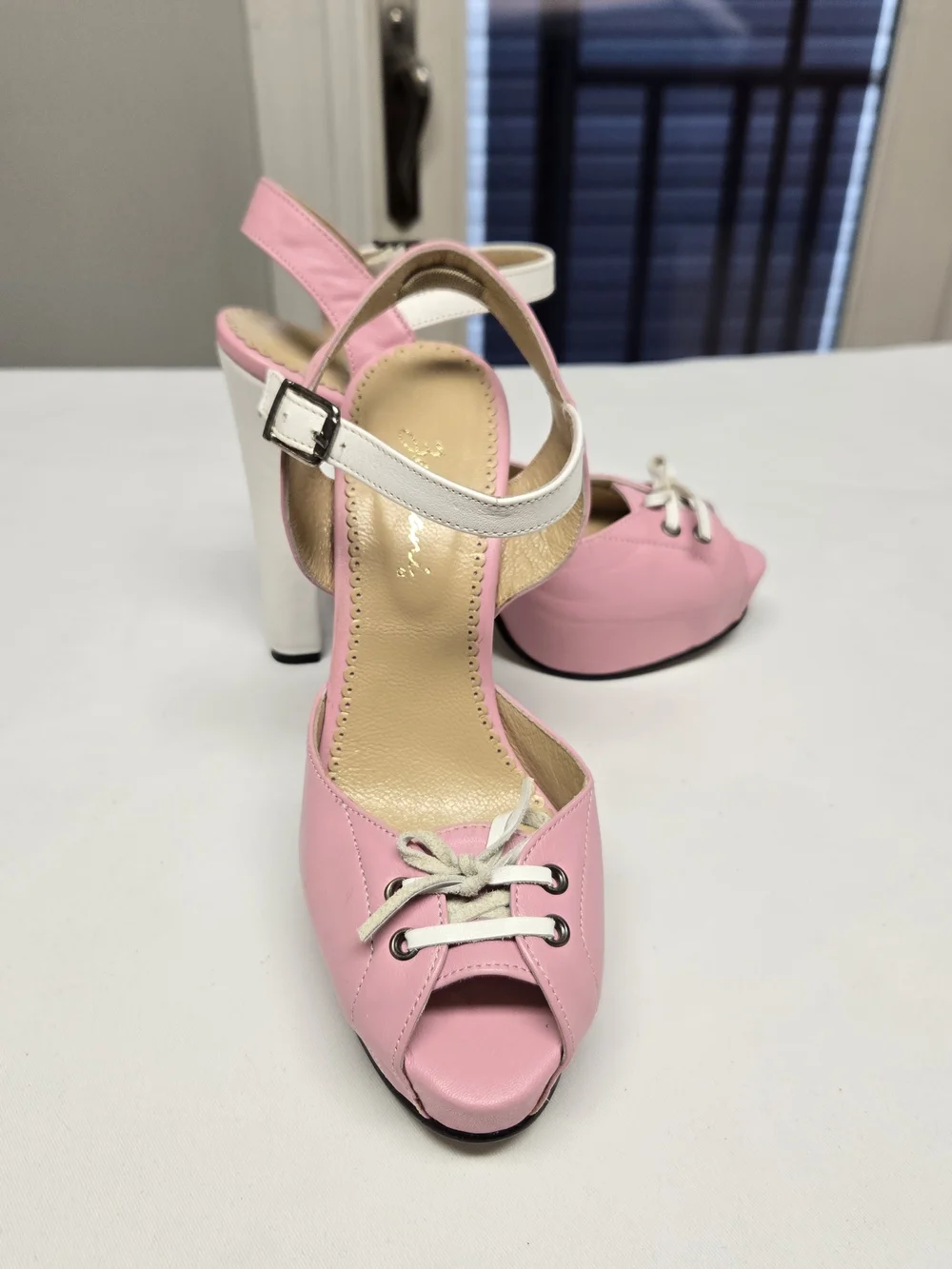 Zeyzani these pink