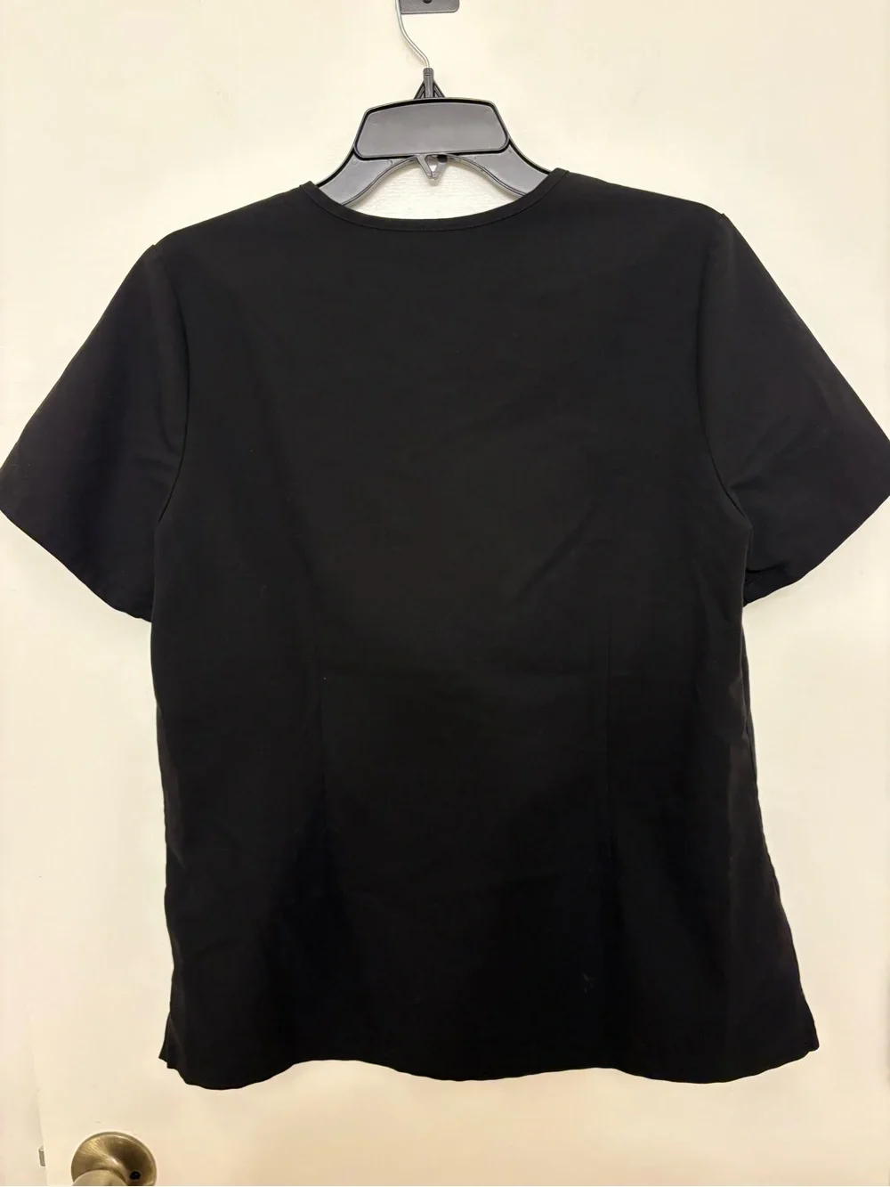 Figs scrub top