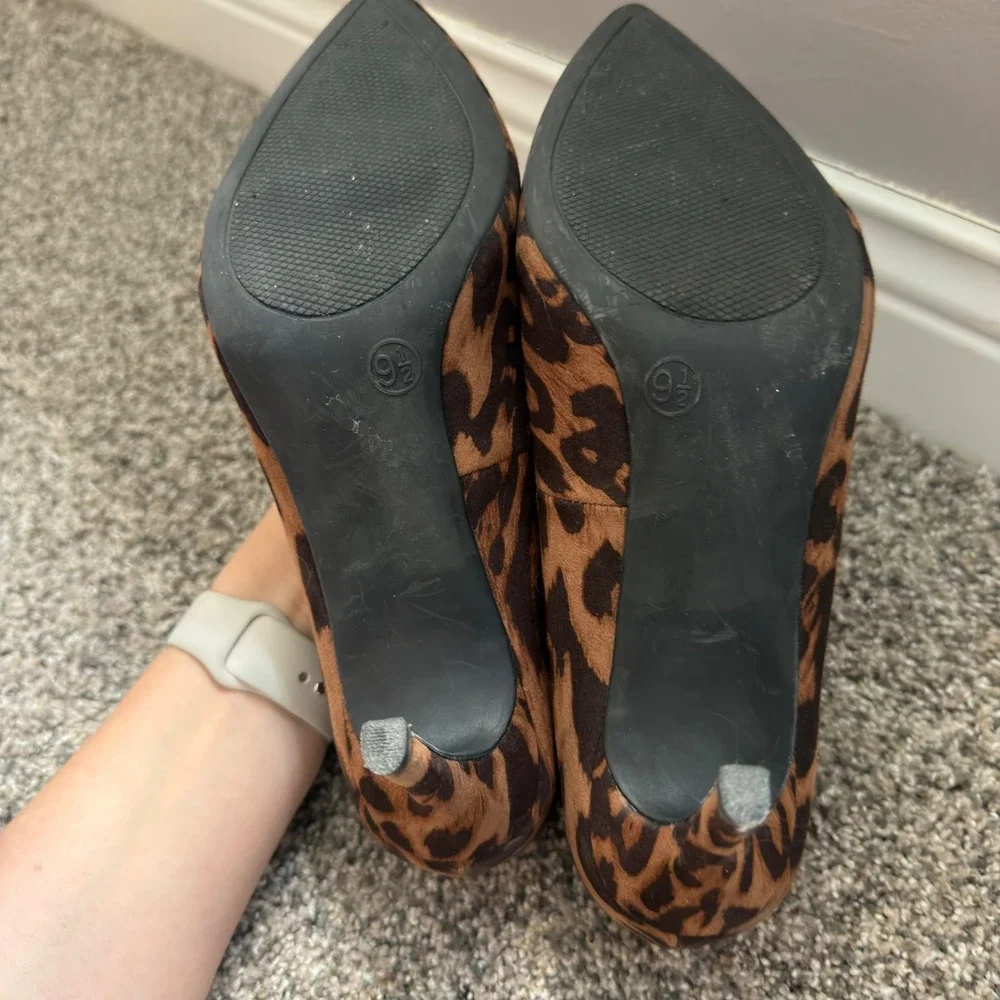 a new day classic pointed