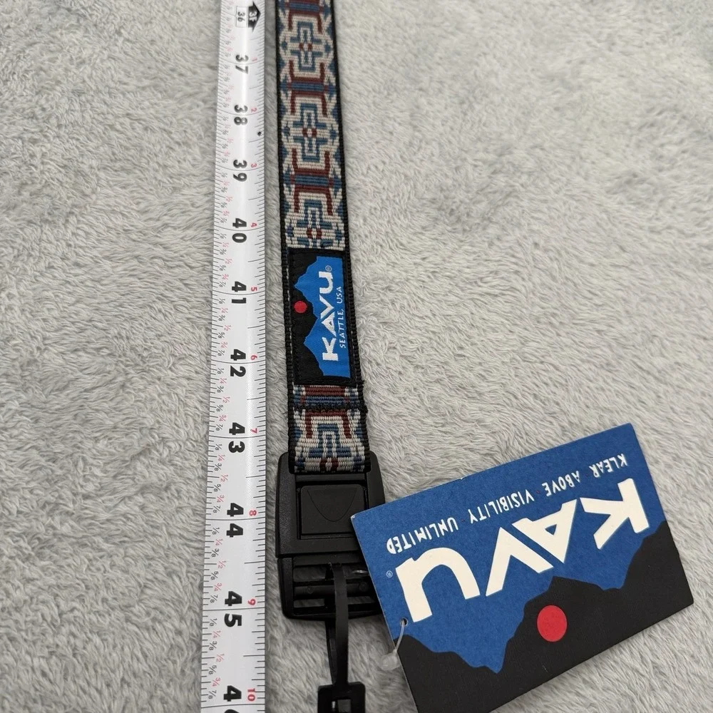 Kavu geometric webbing
