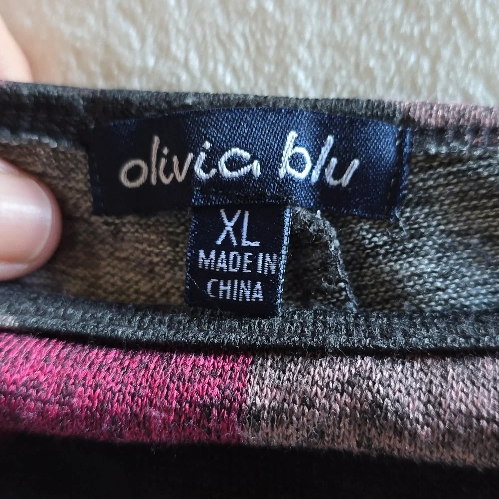 Olivia Blu Blouse‎ Size XL