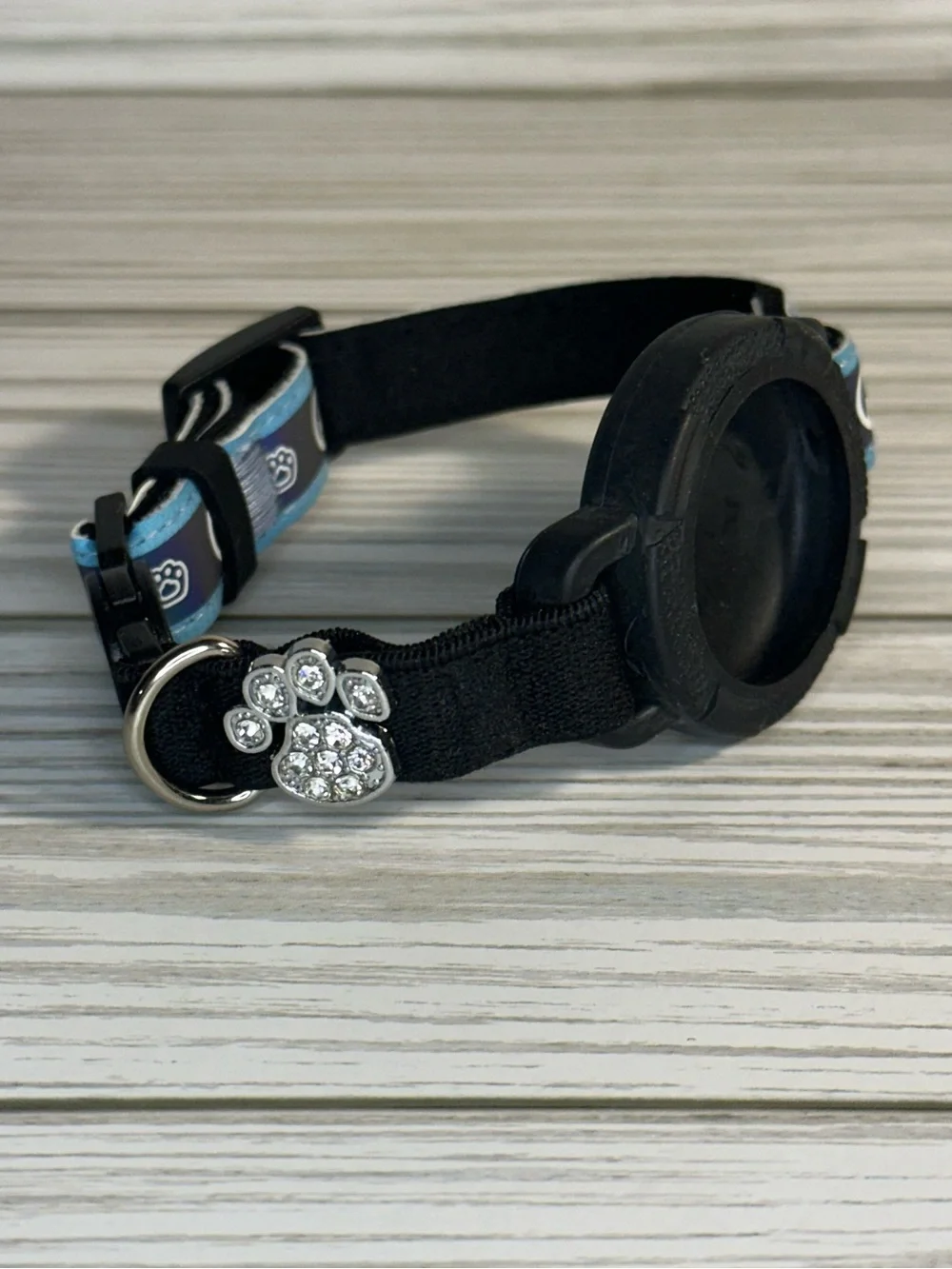 Reflective AirTag Holder Cat Collar With Rhinestone Paw Print Size XS Blue