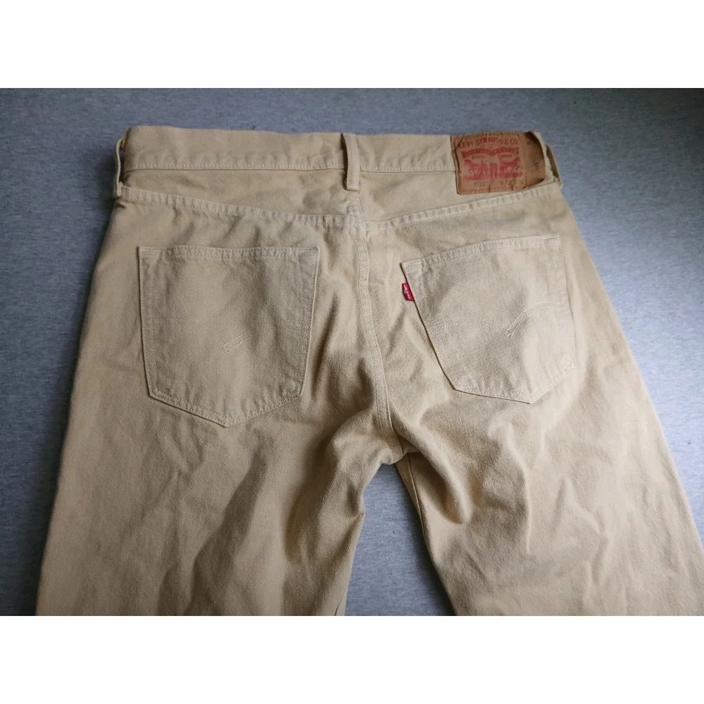Levis excellent pre