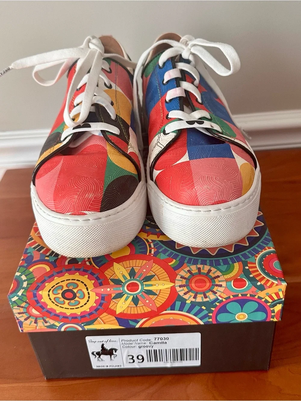 Embassy London Camila platform sneakers in Groovy colorway