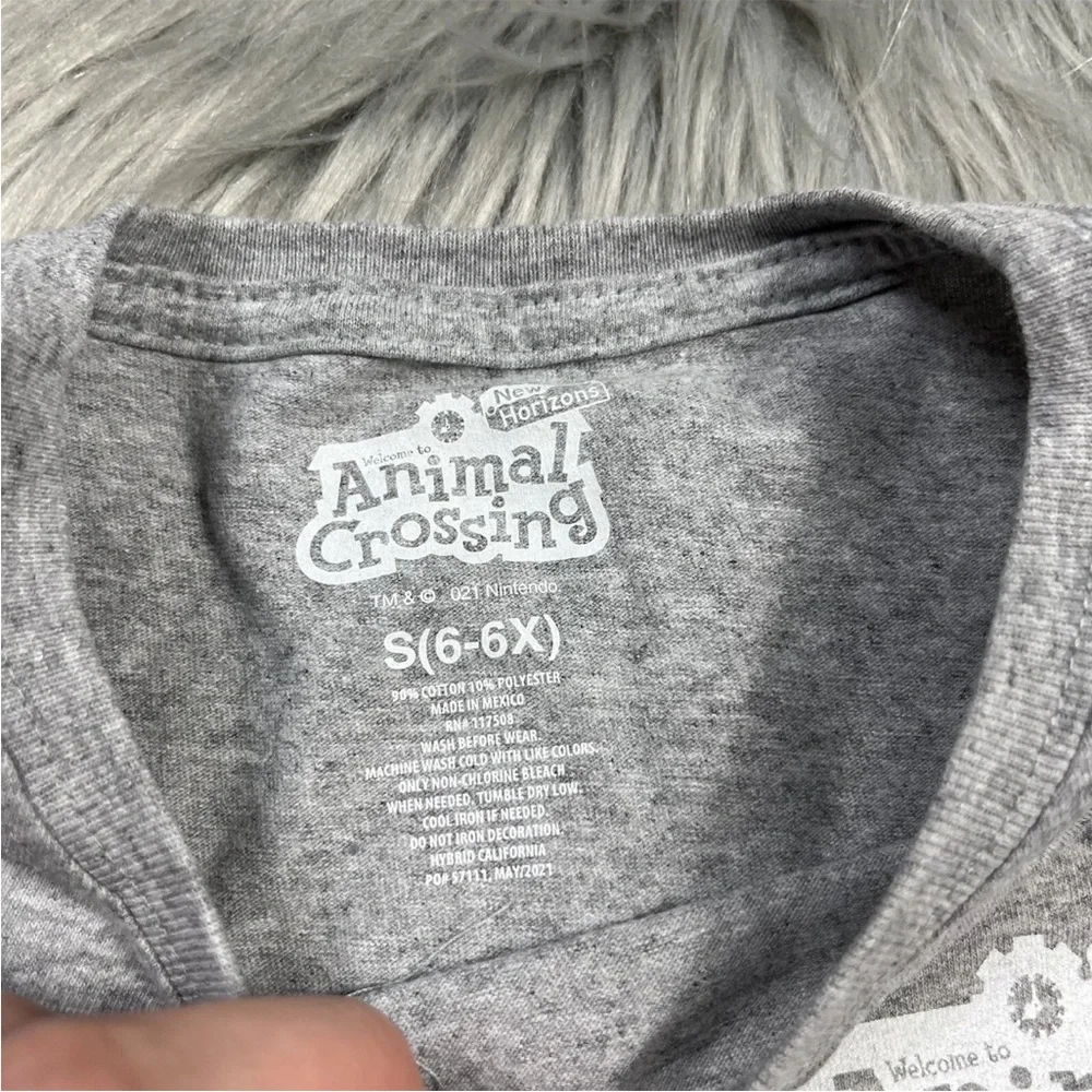 Girls Animal Crossing ACNH Nintendo Gray T Shirt Small 6/6x