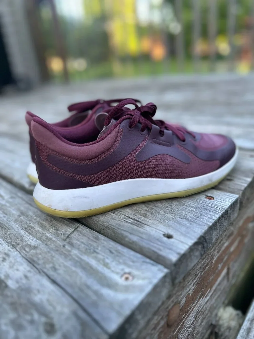Lululemon Womens 8.5 Strongfeel Training Shoe Burgundy Sneakers Tennis Shoes