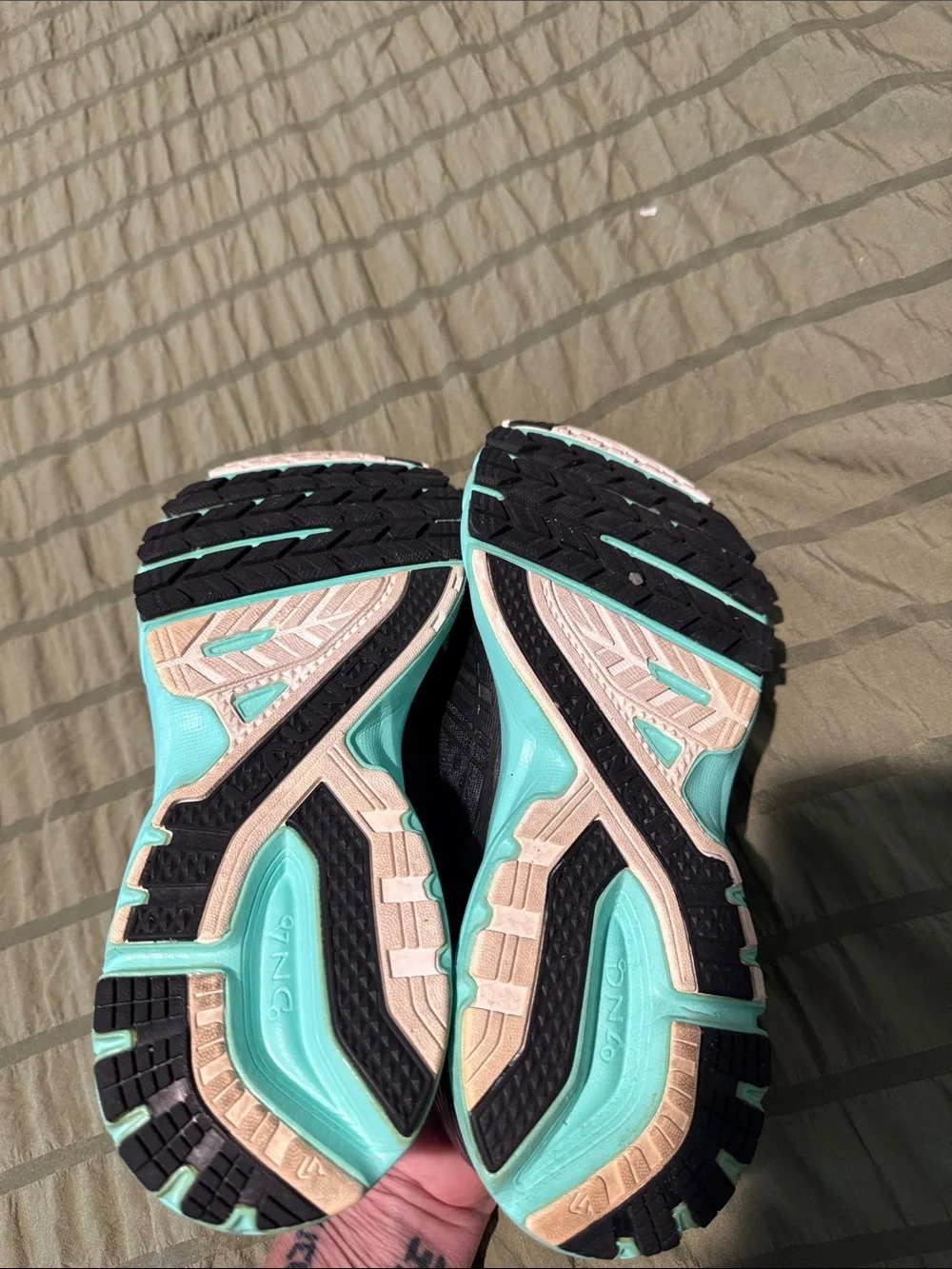 Brooks guc minimal