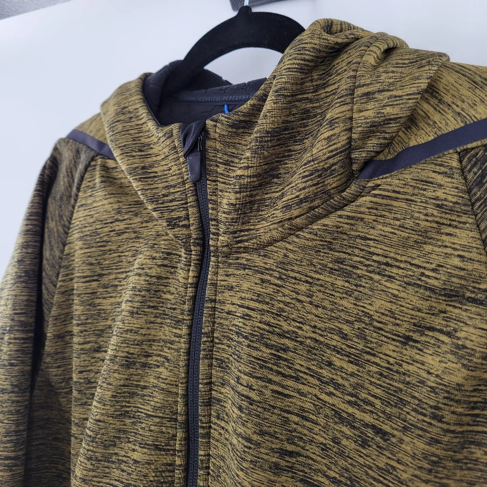 Nike therma sphere