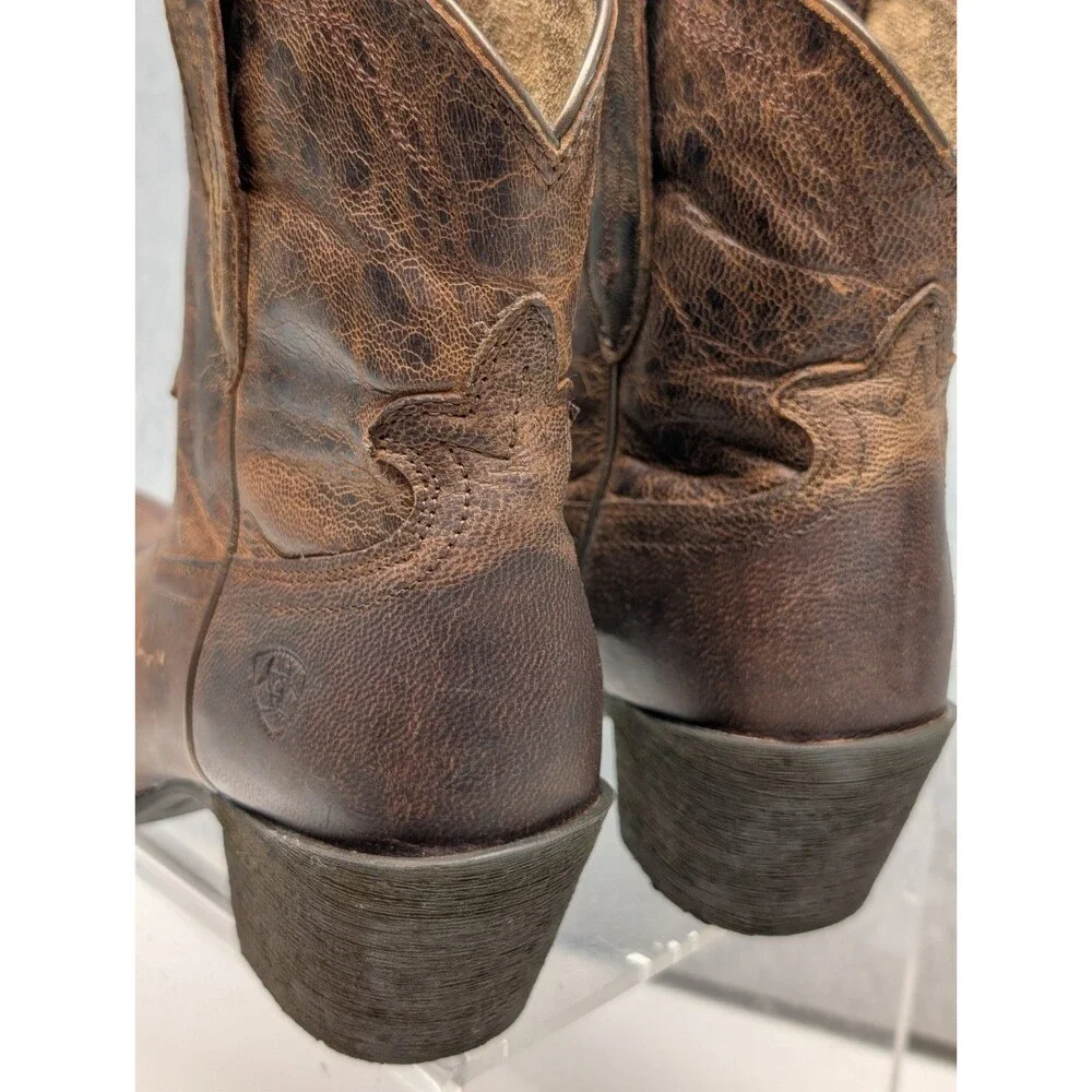 Ariat product pair