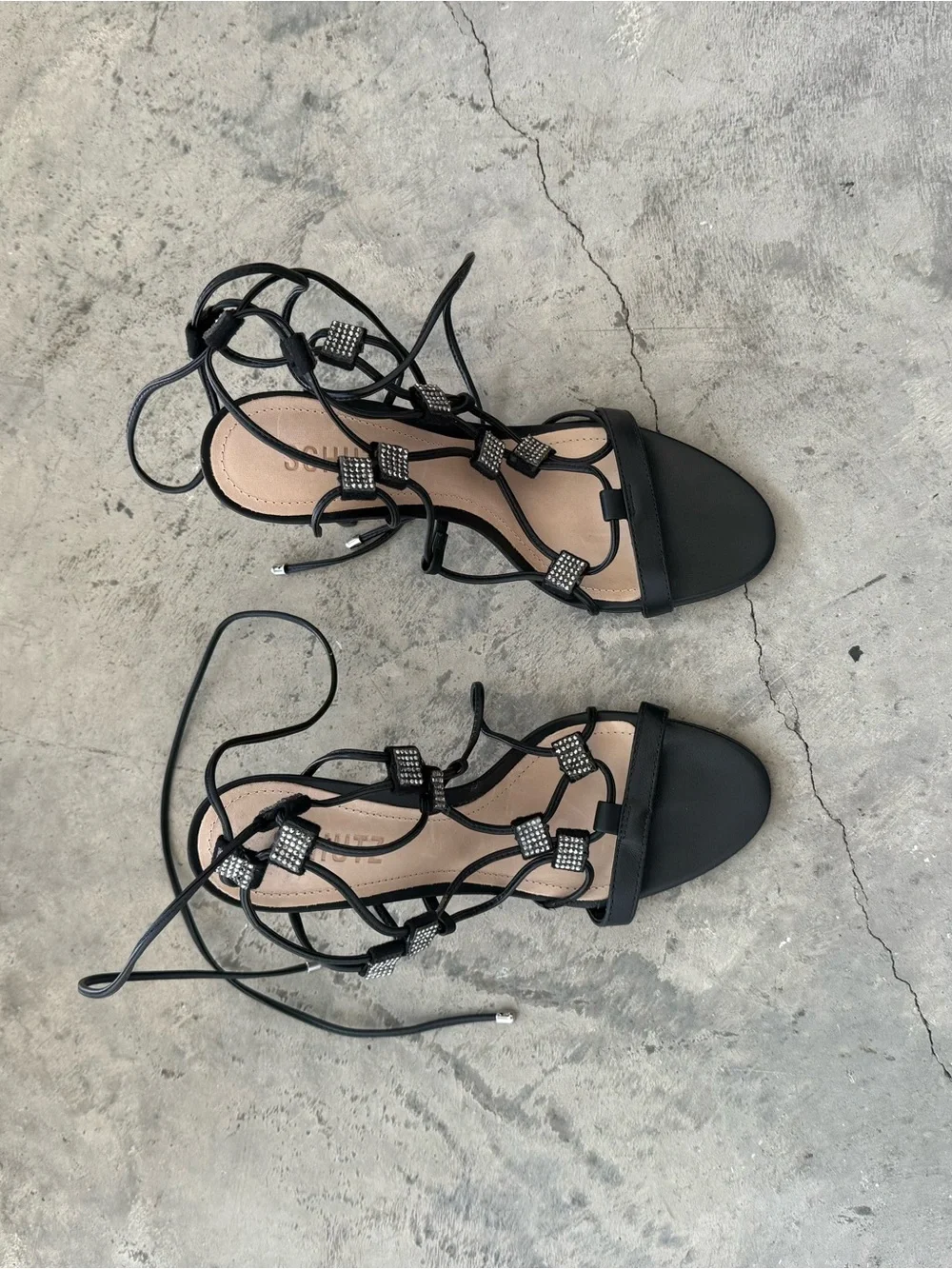 SCHUTZ #glamour club