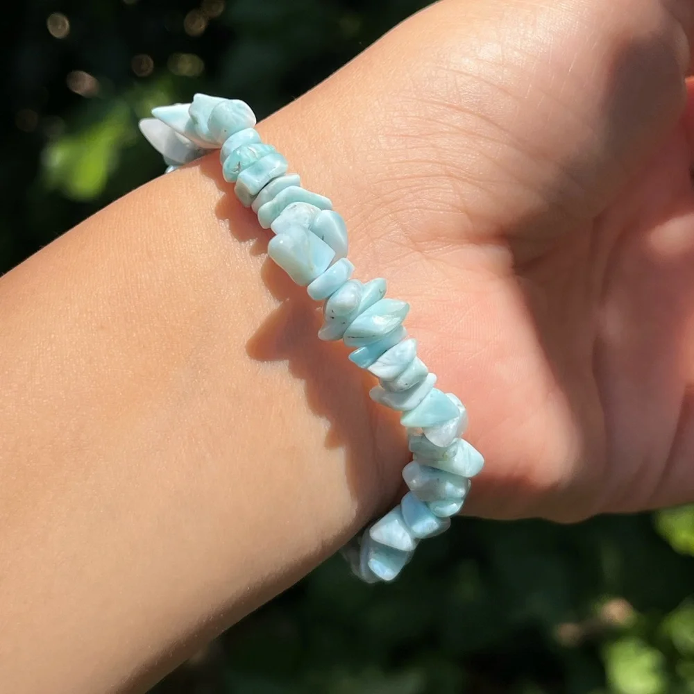 Stretchable natural Larimar chip‎ bracelet