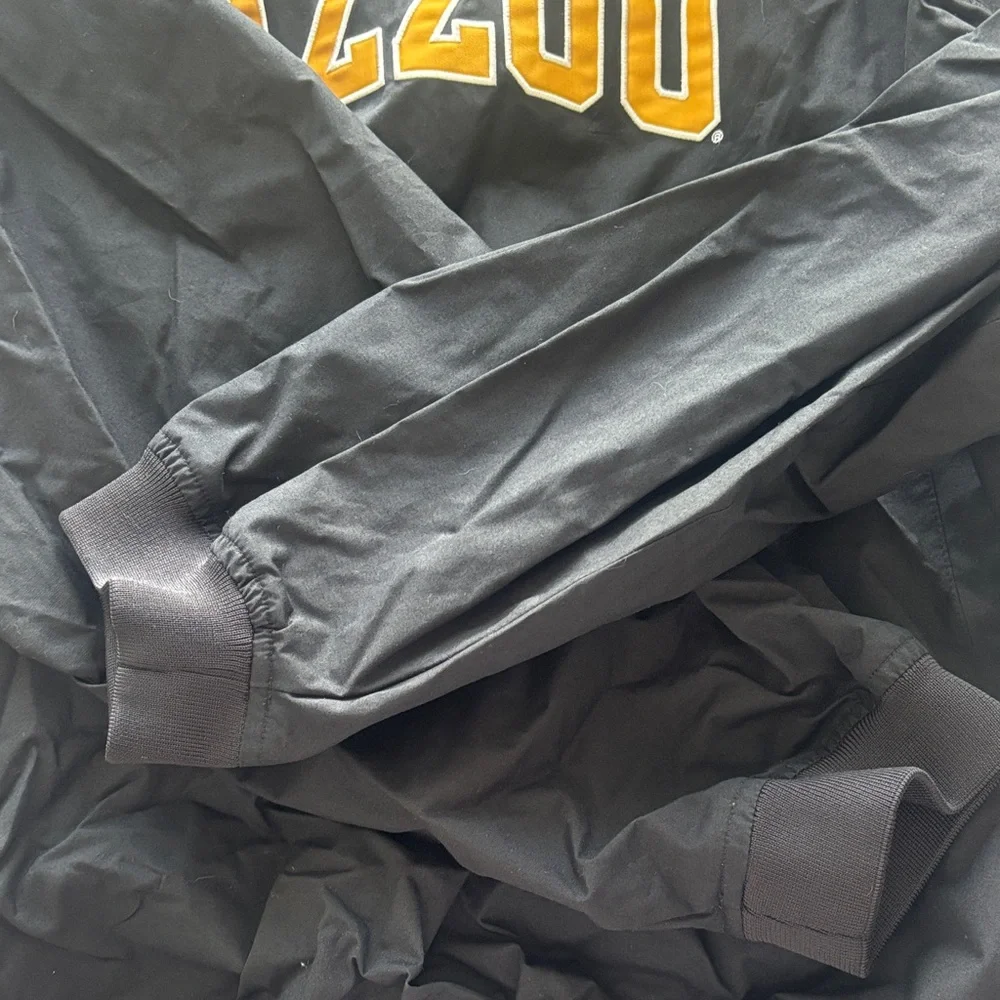 Nike classic pullover
