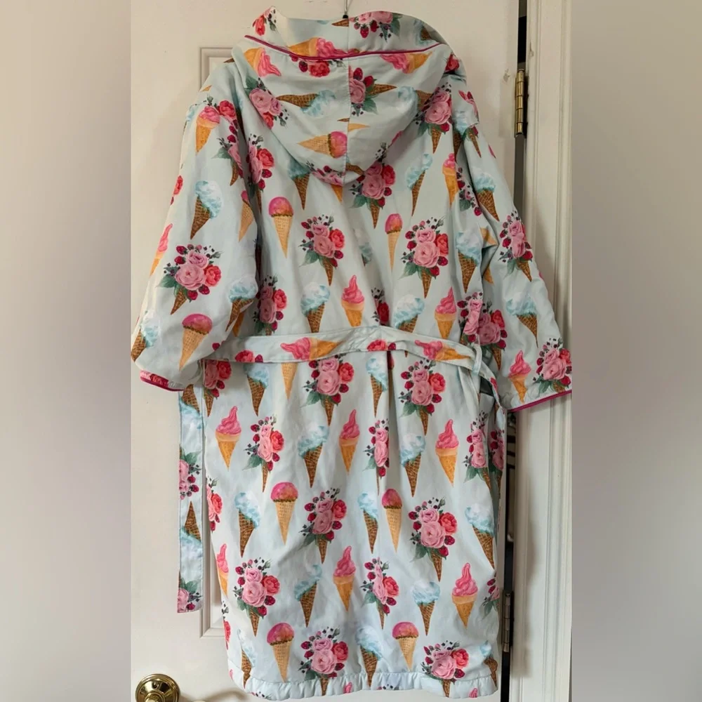 Posh Peanut soft hooded