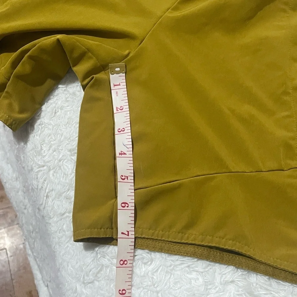 Nike stylish mustard