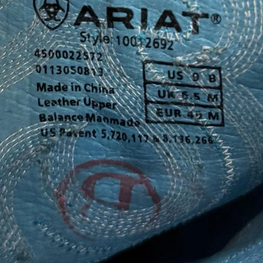 Ariat size embroidered