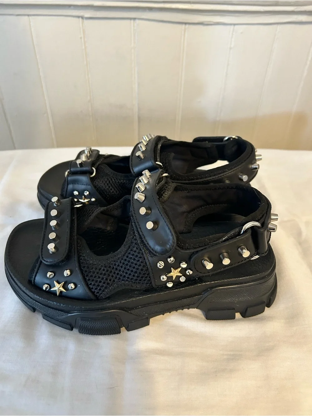 Gucci aguru leather