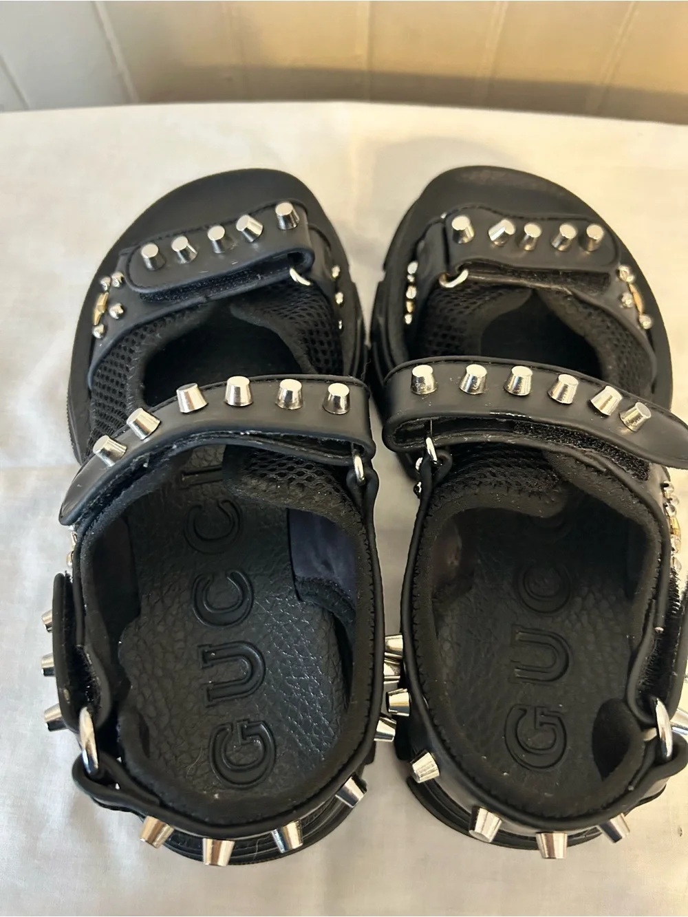 Gucci aguru leather