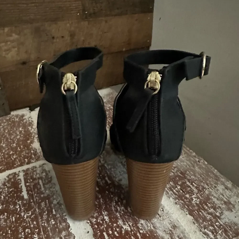 EUC- Black Cupid Peep Toe Heels