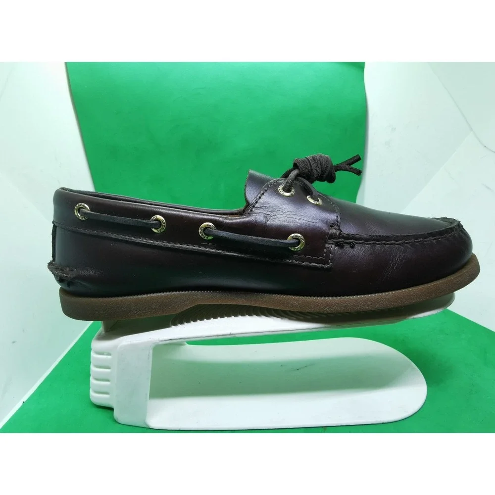 Sperry these have