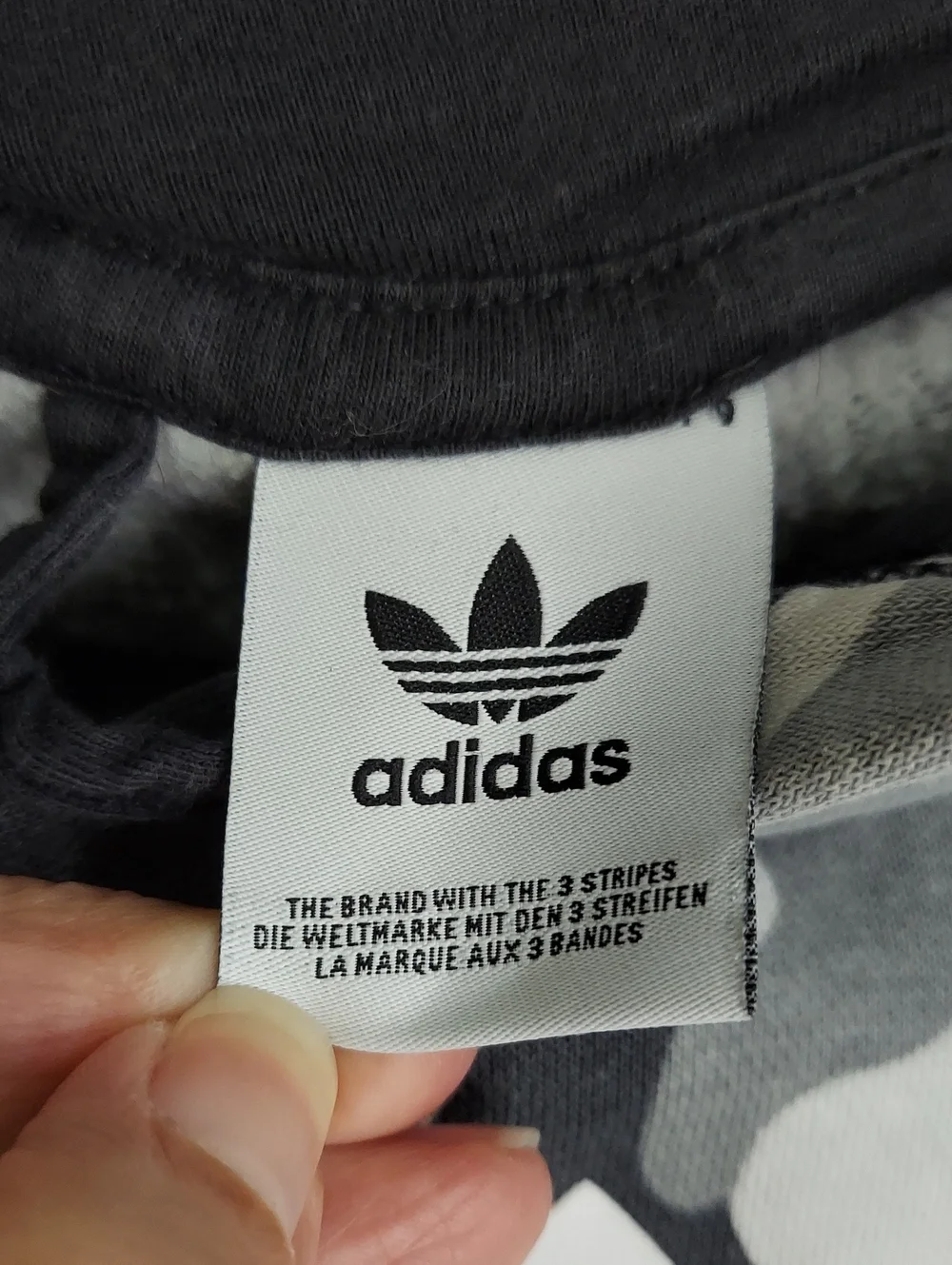adidas sweatshirt size