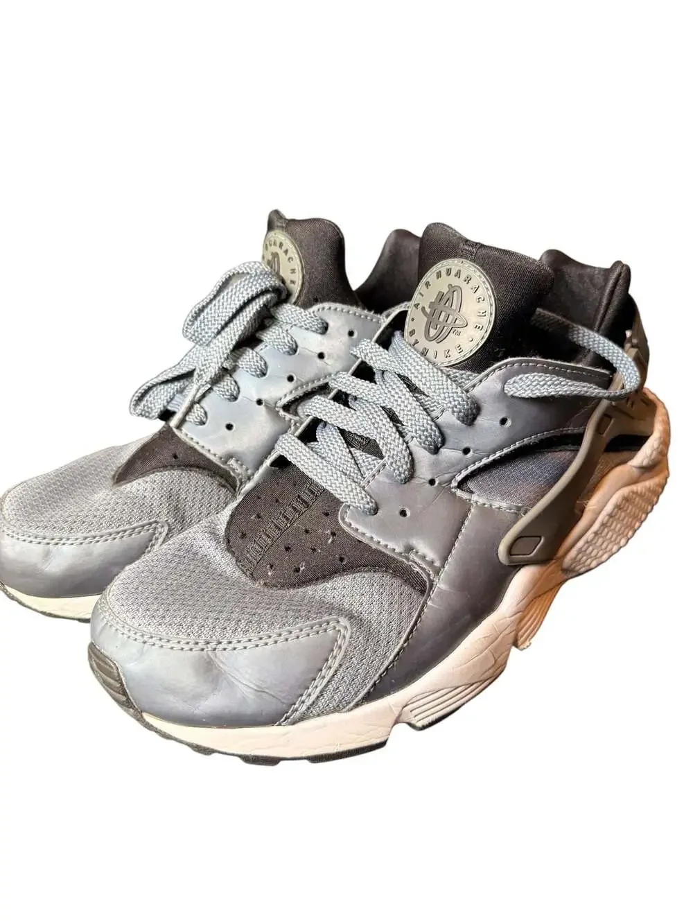 Nike visible dirt