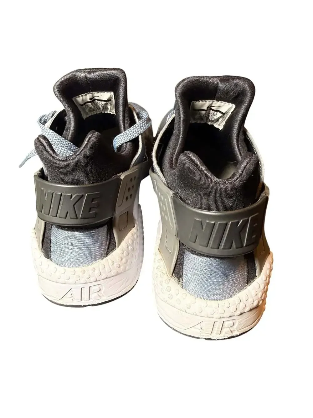 Nike visible dirt