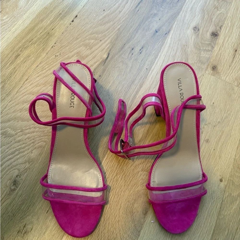 Villa Rouge step out