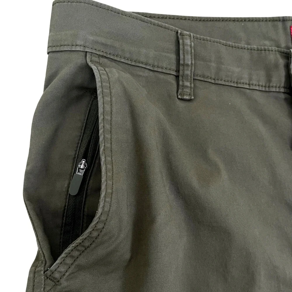 Levis rips stains
