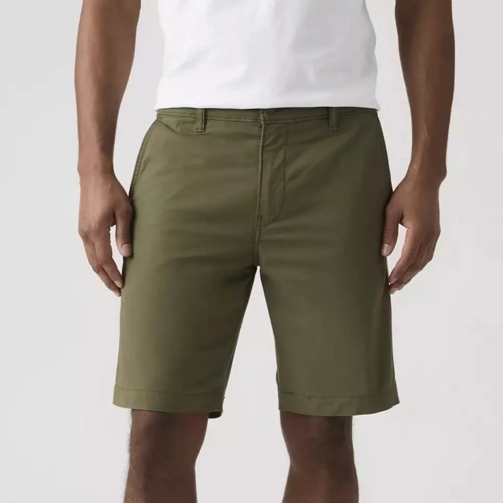 Levis shown or w33