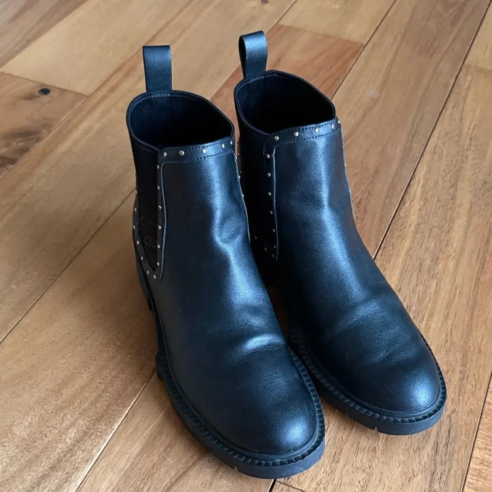 Coach “Lory” booties