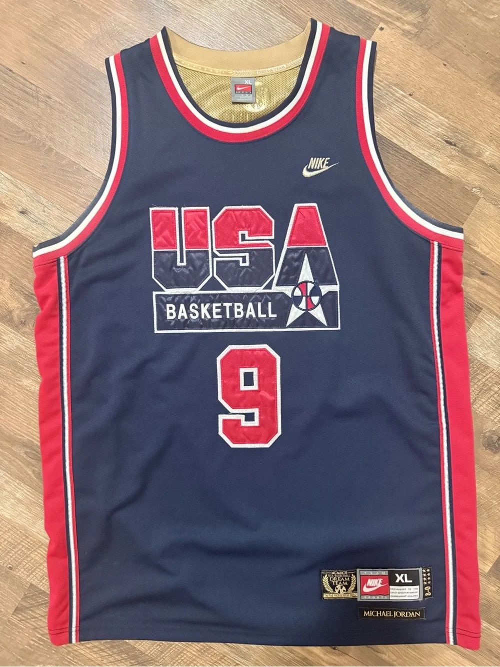Nike team basketball