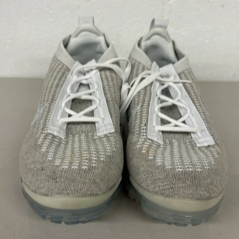 Nike color white