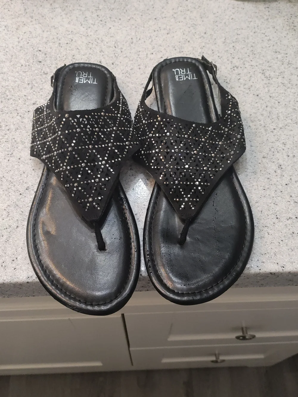Time and Tru Black🎇🎇✨ Crystal-Accent Thong Sandals