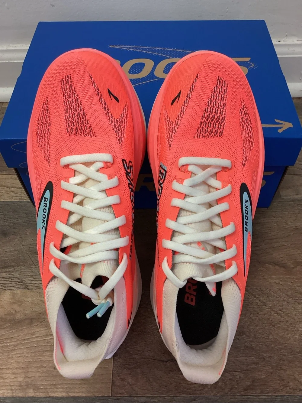 Brooks women’s hyperion