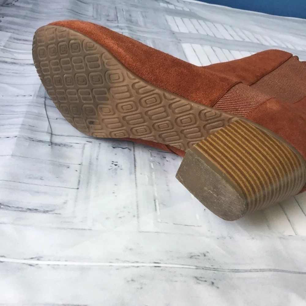 Bandolino these leather