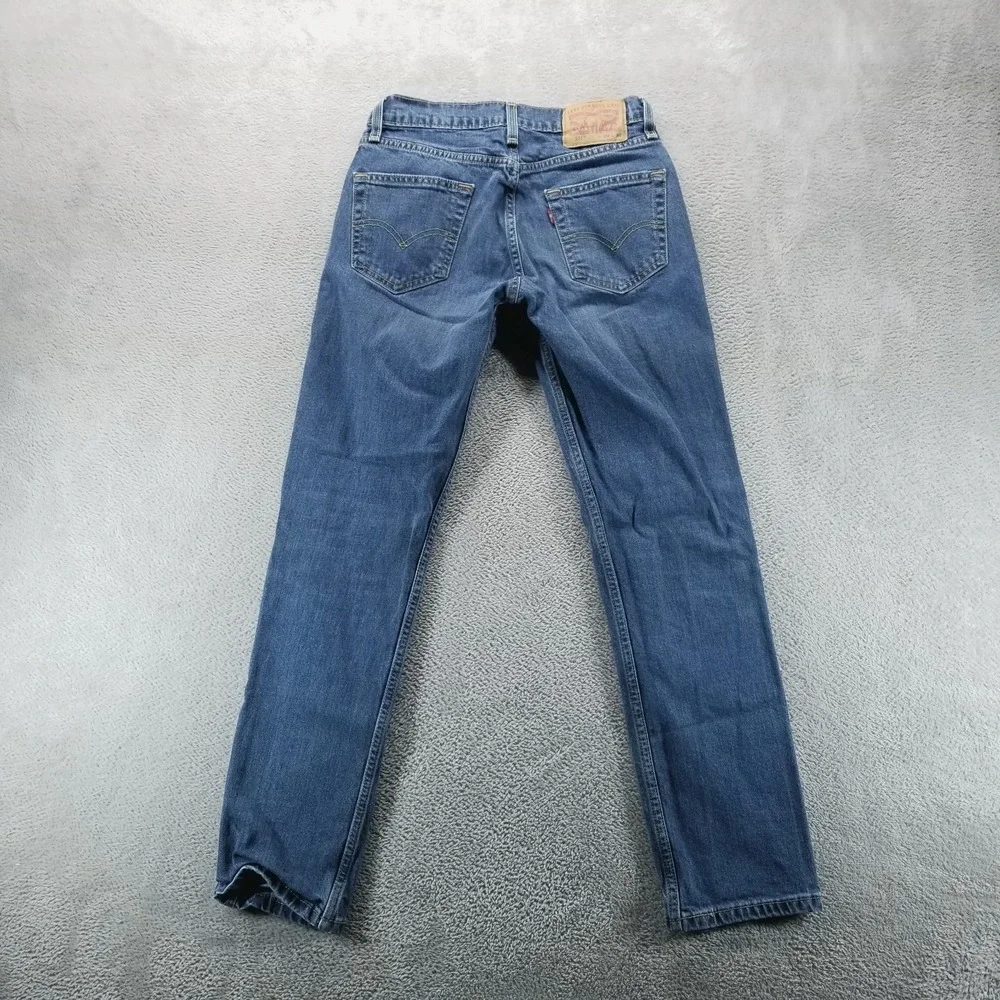 Levis before purchasing