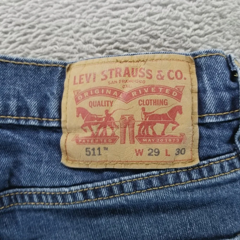 Levis before purchasing
