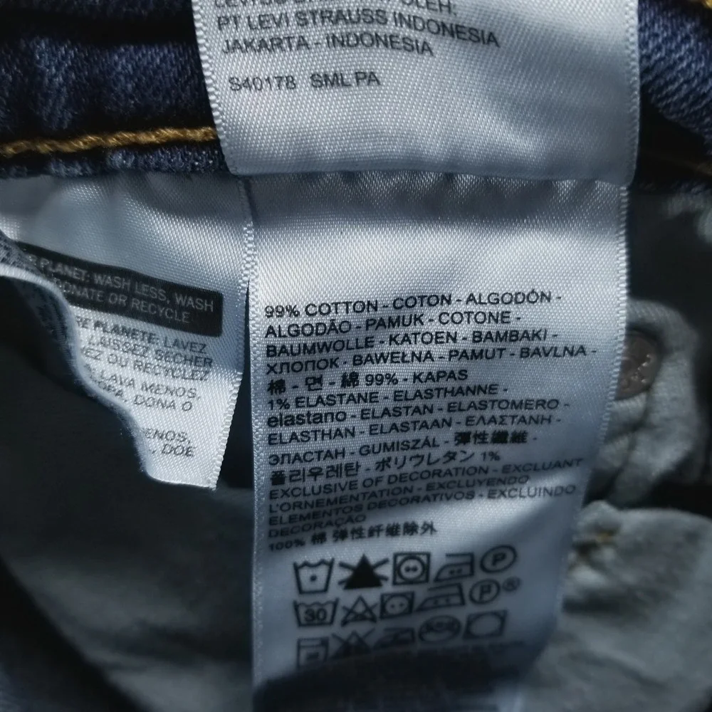 Levis before purchasing