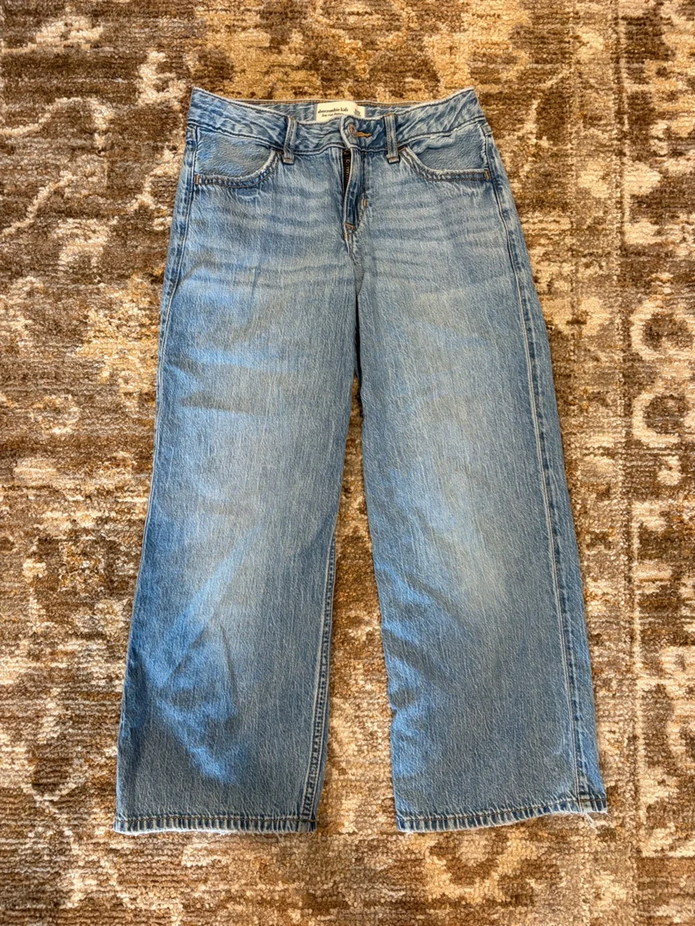 abercrombie kids two pairs
