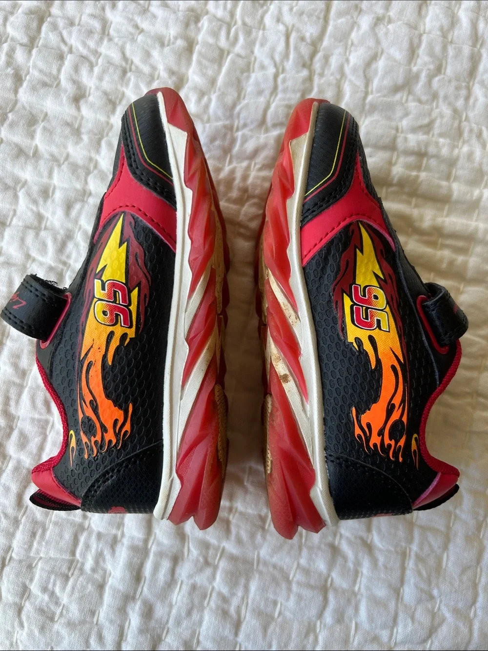 N/A official lightning